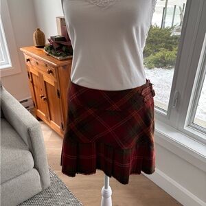 Roots Plaid Pleated Mini Skirt ❤️
